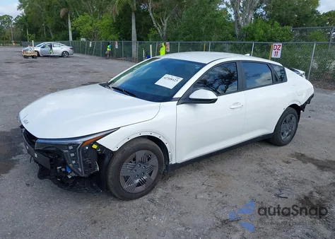 2025 Kia K4 Lx из США, поврежденный, VIN 3KPFT4DE1SE083270